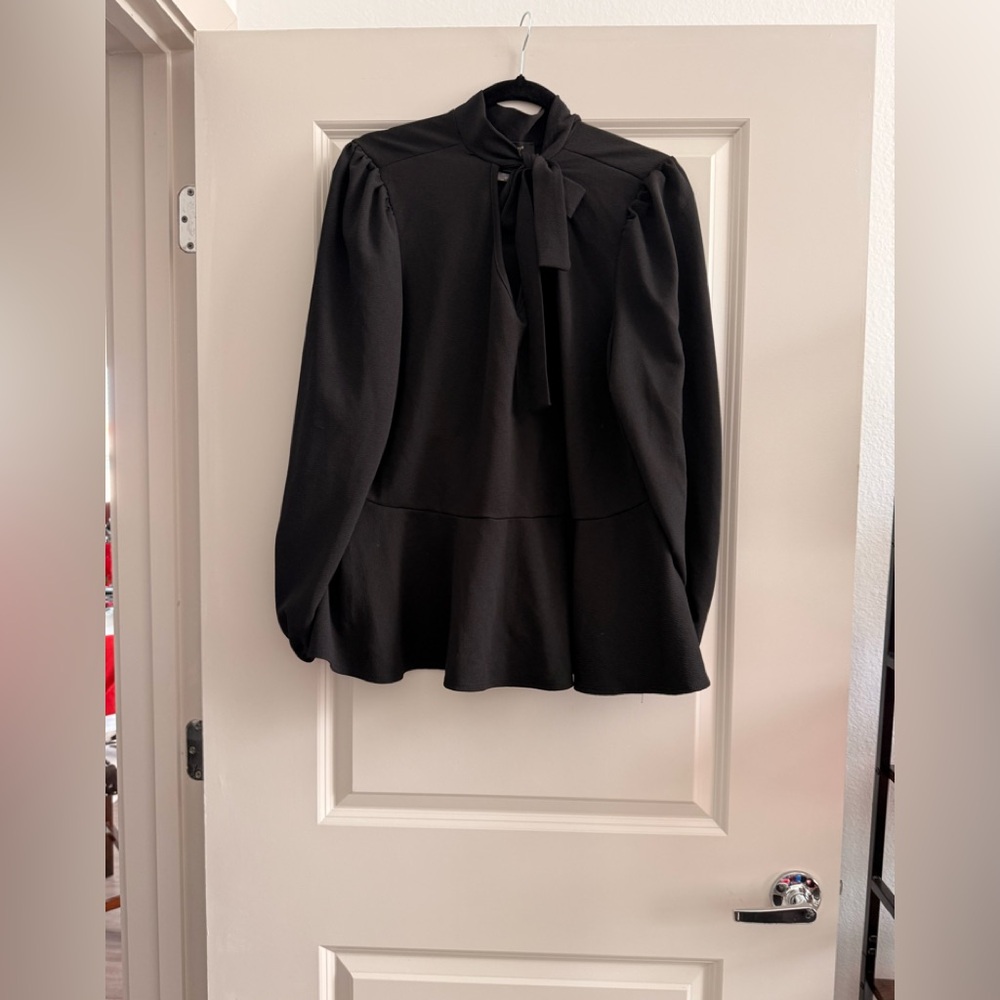 Ashley Stewart Neck tie Black Textured Top